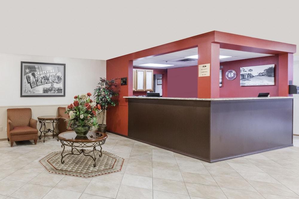 Super 8 By Wyndham Grapevine/dfw Airport Northwest